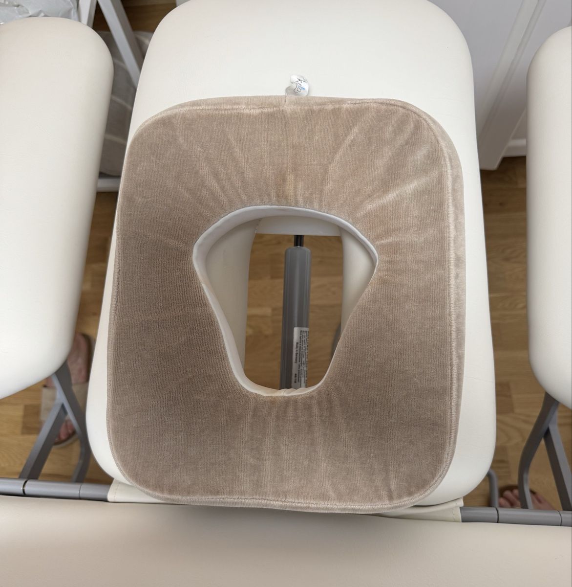 Chaises longues: Elektrische Massageliege – D'occasion à Muhen par lea_90hm 7