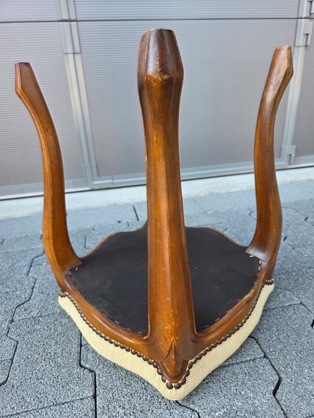 Tabourets: Vintage Hocker Schemmel Polster Sessel Stuhl – D'occasion à Walterswil BE par Lonitti 6
