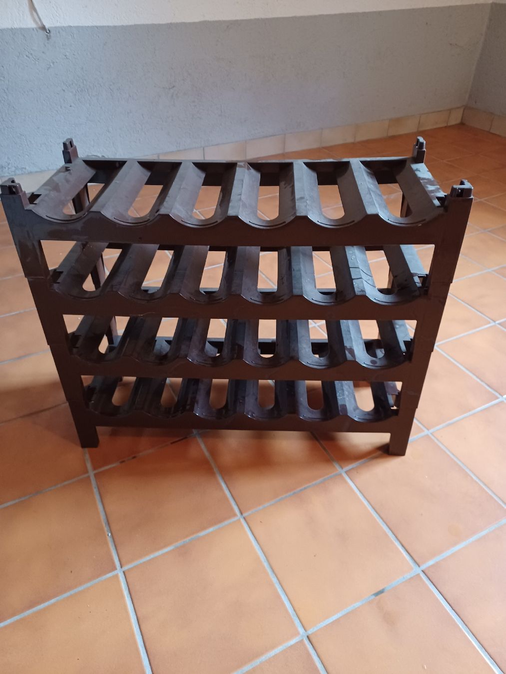 Scaffali: porte bouteilles – Usato da Soyhières venduto da 5jm_5czl
