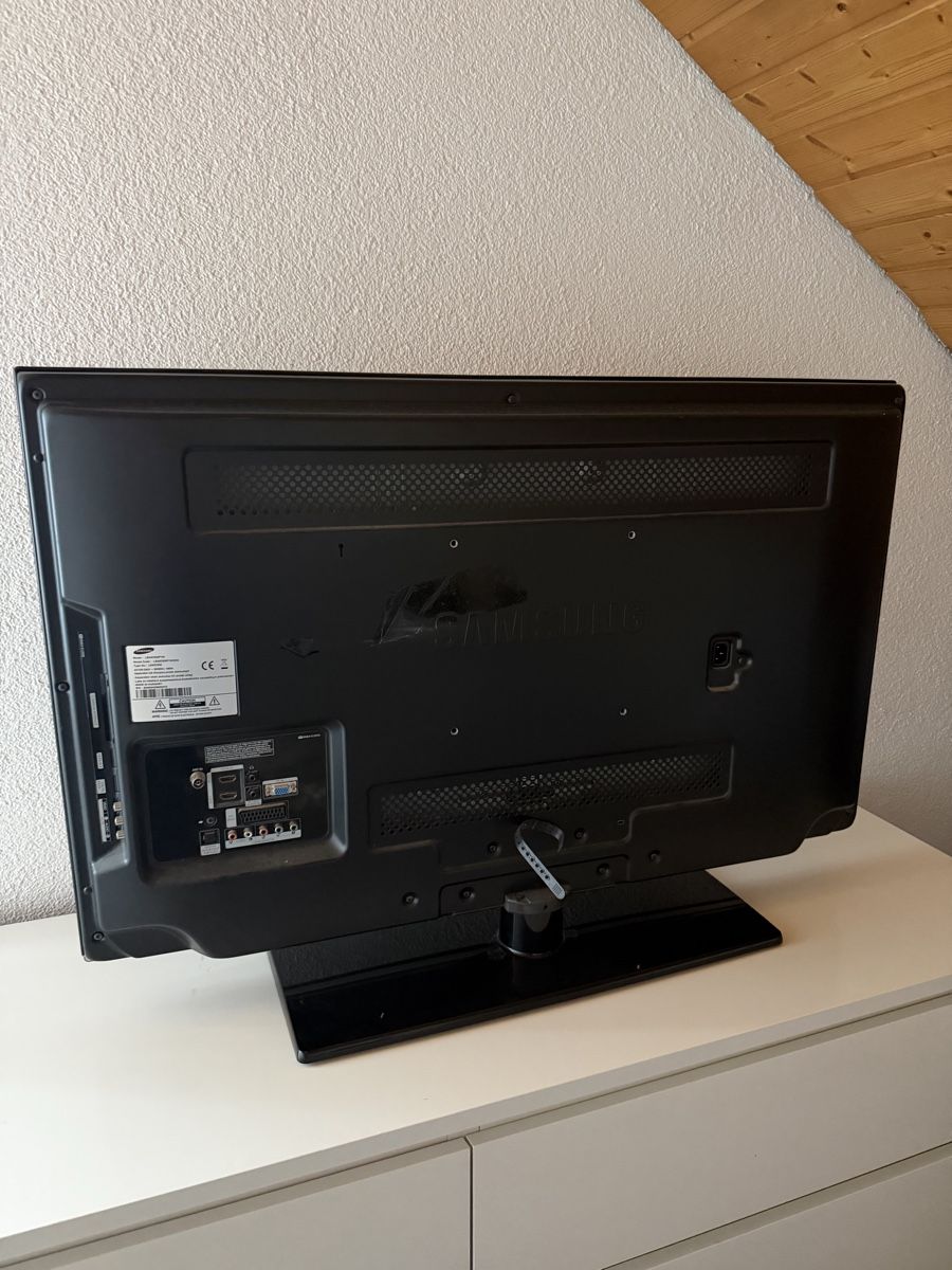 Televisori: Samsung LE40C530F1W – Usato da Mühlau venduto da chi_sr7b 1