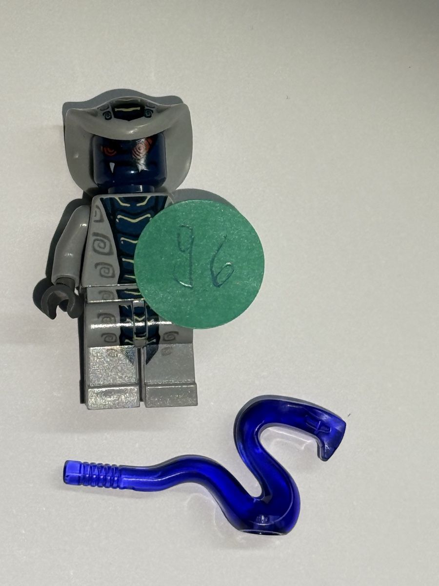Lego Spielzeuge: 1 Lego Ninjago Figur - Pythor – Gebraucht aus Rheinfelden von  1