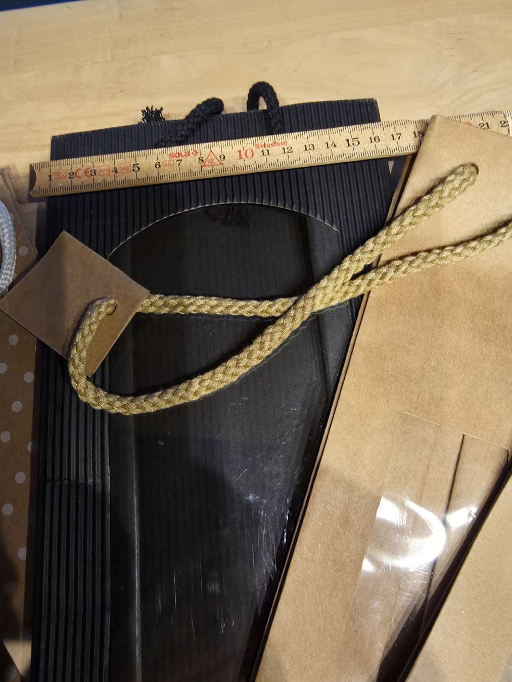 Carta: Geschenktaschen-Set, verschiedene Grössen. – Usato da Kesswil venduto da mie_g89p 1