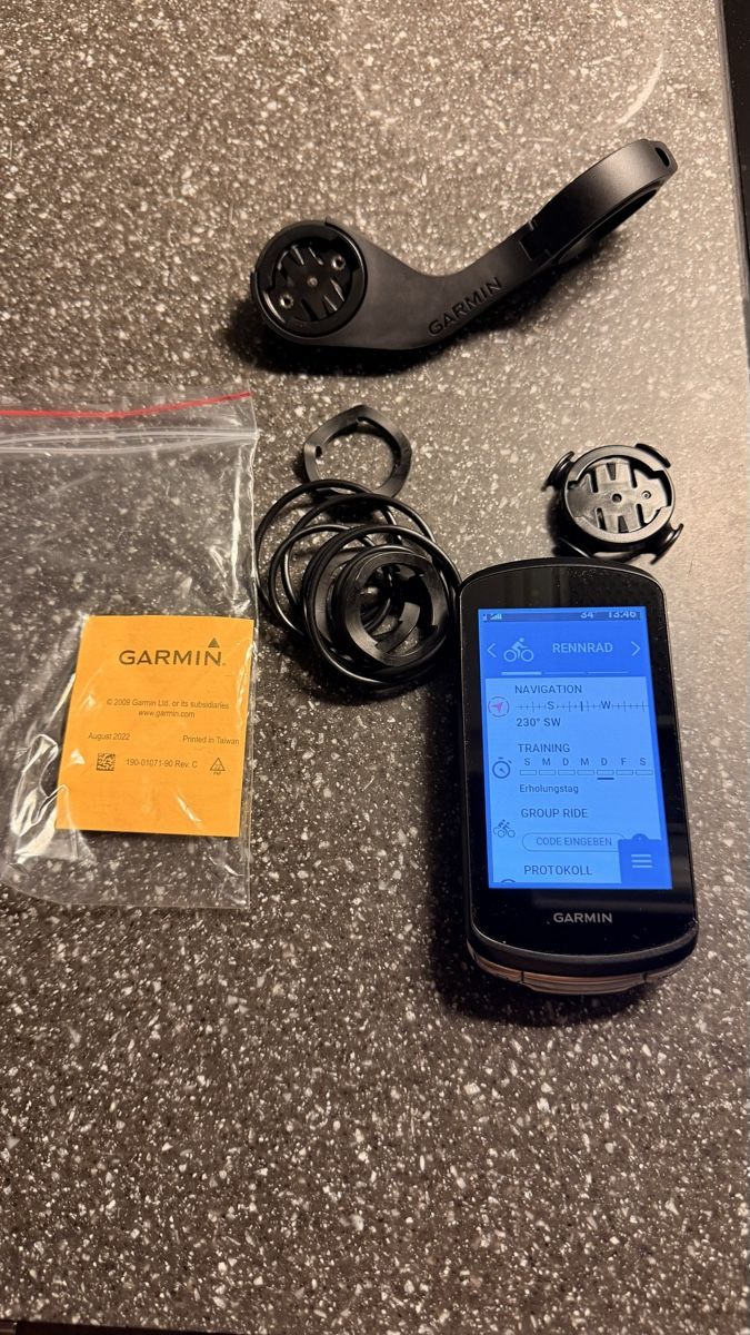 Garmin Computer & Messgeräte: Garmin Edge 1040 Velo Computer – Gebraucht aus Schwyz von Vanquish0007 1