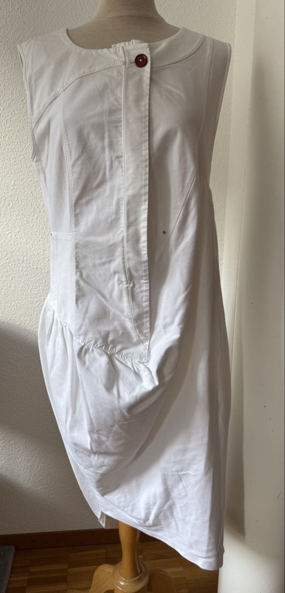 High Vestiti: HIGH Use, robe coton blanche, taille 40 – Nuovo (secondo la descrizione) da Morges venduto da sandy069