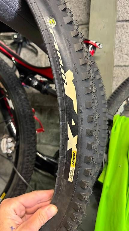 Mavic Pneumatici & Ruote complete: Pneu de VTT Mavic Crossmax Quest 29" x 2,25 – Nuovo (secondo la descrizione) da Verbier venduto da Plav_ 2