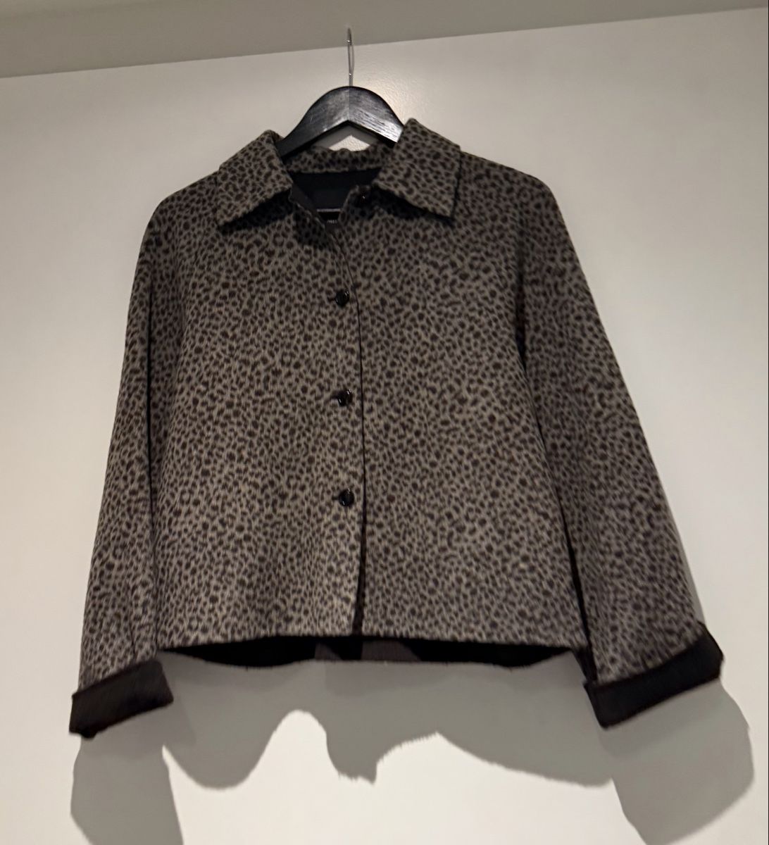 Massimo Dutti Giacche: Massimo Dutti Short Wool Blend Animal Print Coat – Usato da Herisau venduto da LauraHope 1
