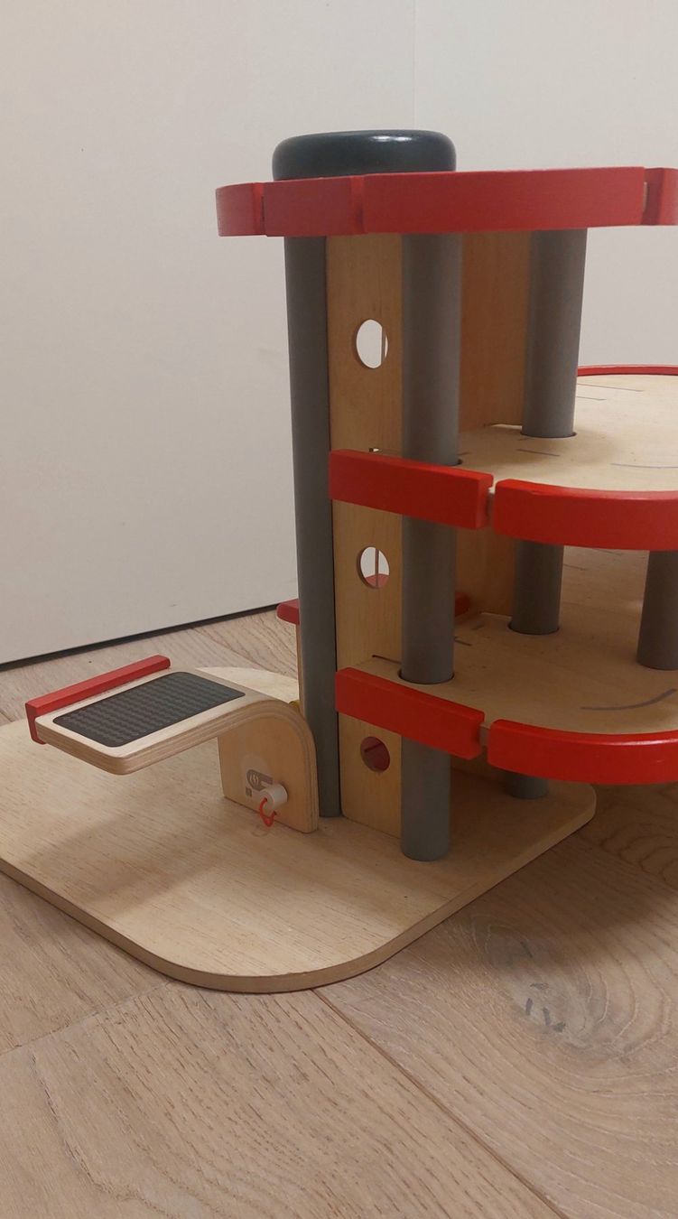 Plantoys Giocattoli: Plantoys PlanWorld Parkhaus – Usato da Steinen venduto da Roger_b01 2