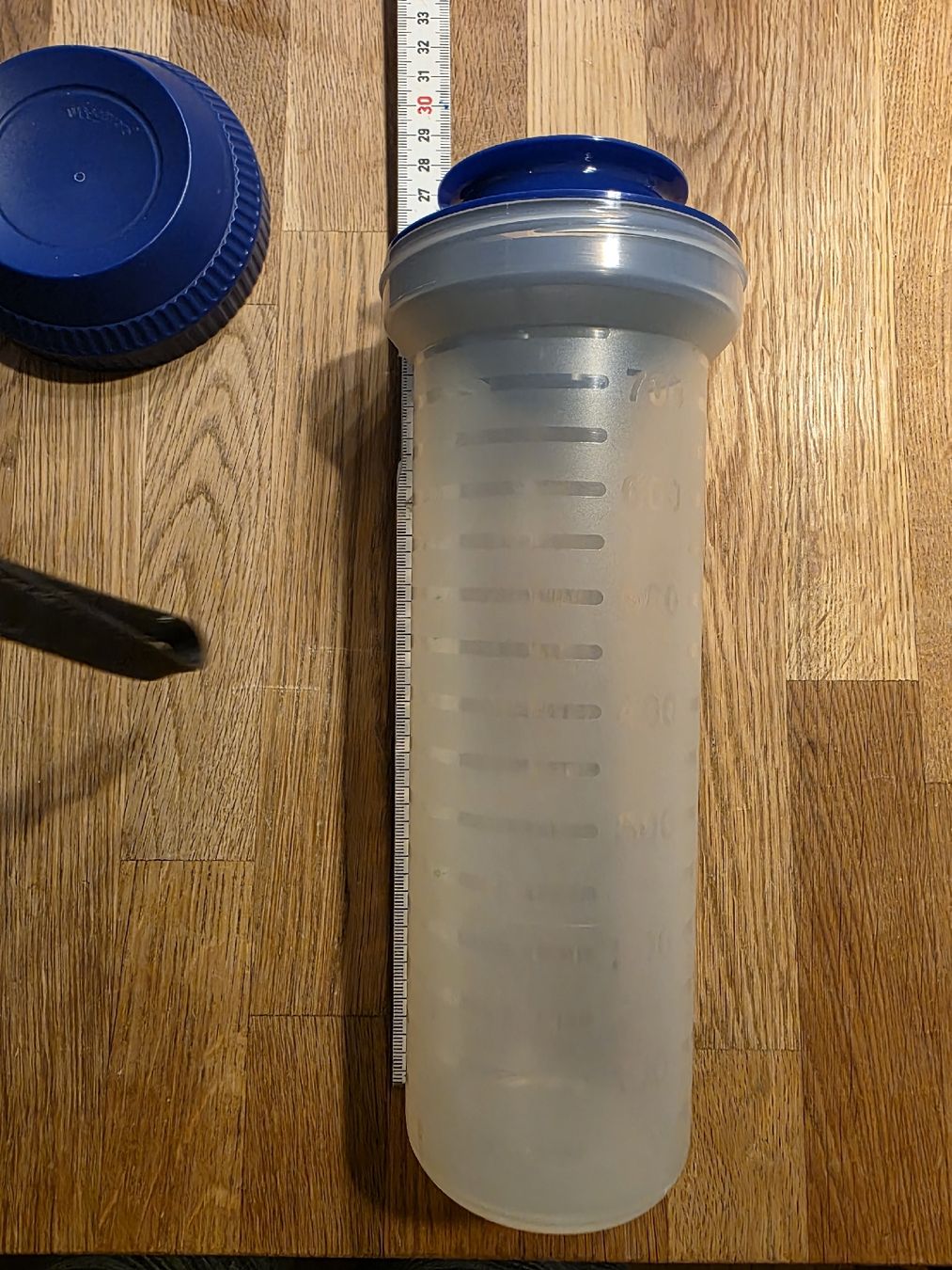 Tupperware Recipients et similaires: Neuwertiger Tupperware Mix-Max Shaker – D'occasion à Laufenburg par may_r2st 2