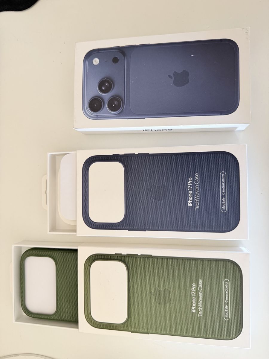 Cover & Protezioni schermo: iPhone 17 Pro + Cases TechWoven Blue Green New – Nuovo (secondo la descrizione) da Villars-sur-Glâne venduto da ext_5h55