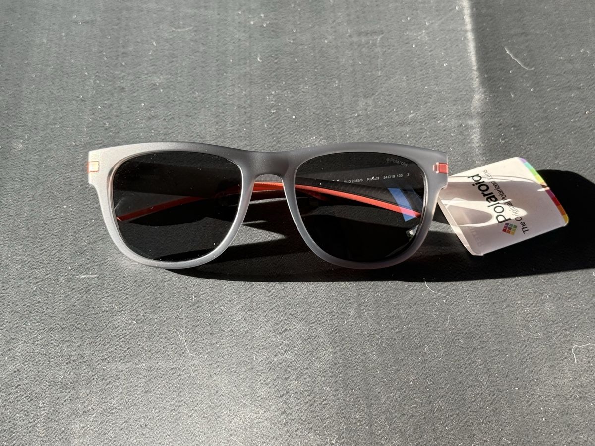 Polaroid Brillen & Gläser: Polaroid Sonnenbrille Herren – Neu und originalverpackt aus Thalwil von MB-7