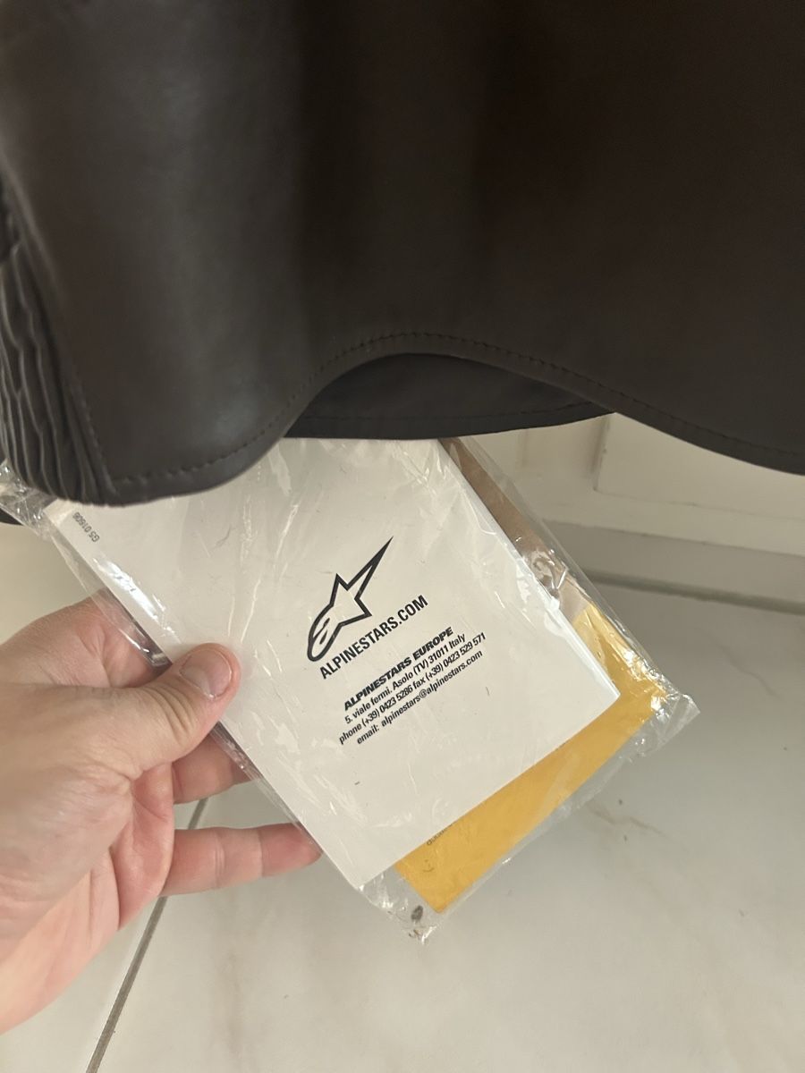 Alpinestars Giacche: Alpinestars Ducati Scrambler Leather Jacket Brown New – Nuovo e nell'imballaggio originale da Stäfa venduto da mic.walo 5