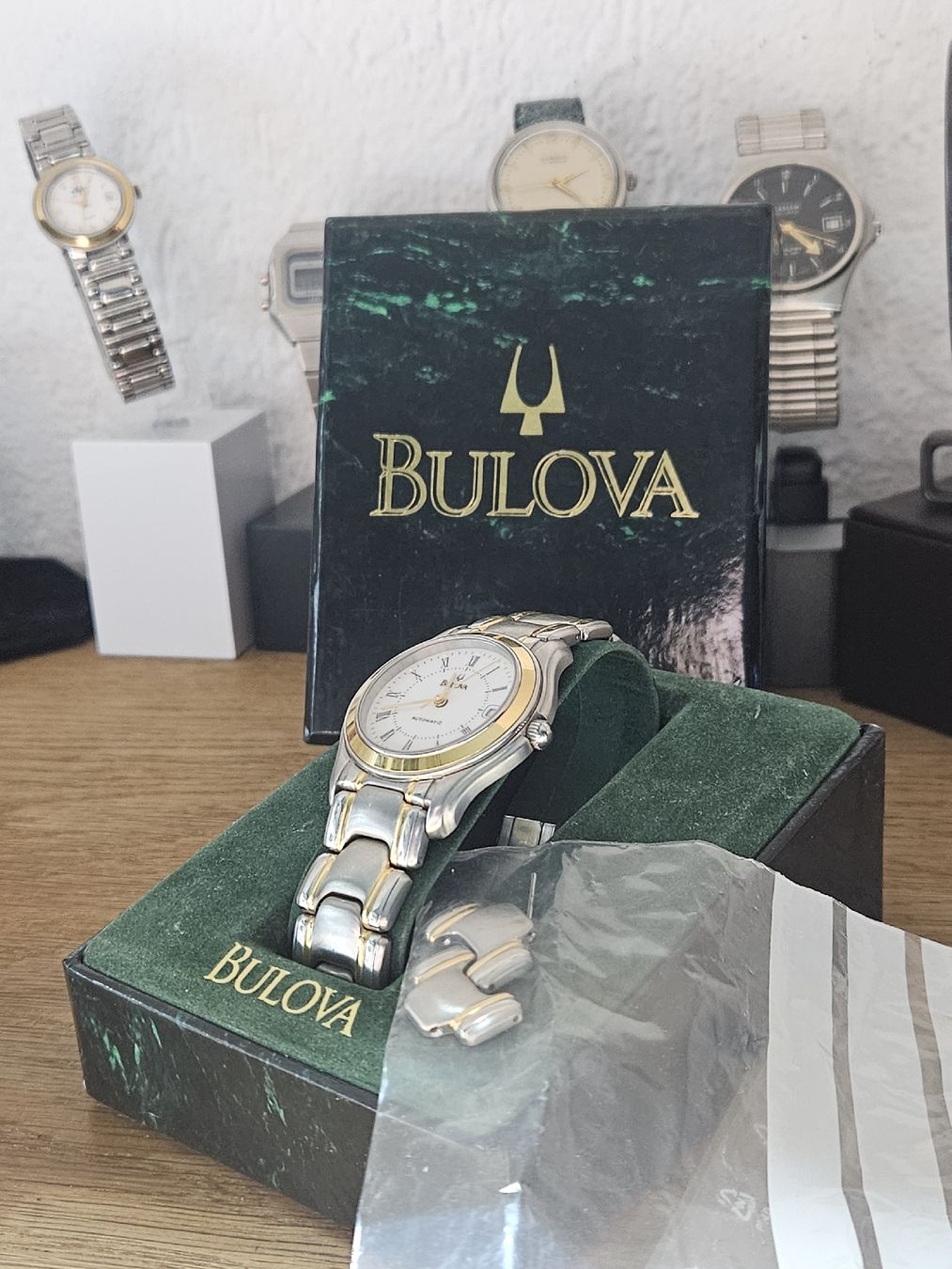 Bulova Montres: Bulova Automatic Uhr 36mm mit Originalbox  – D'occasion à Flamatt par pie_f9zm 9