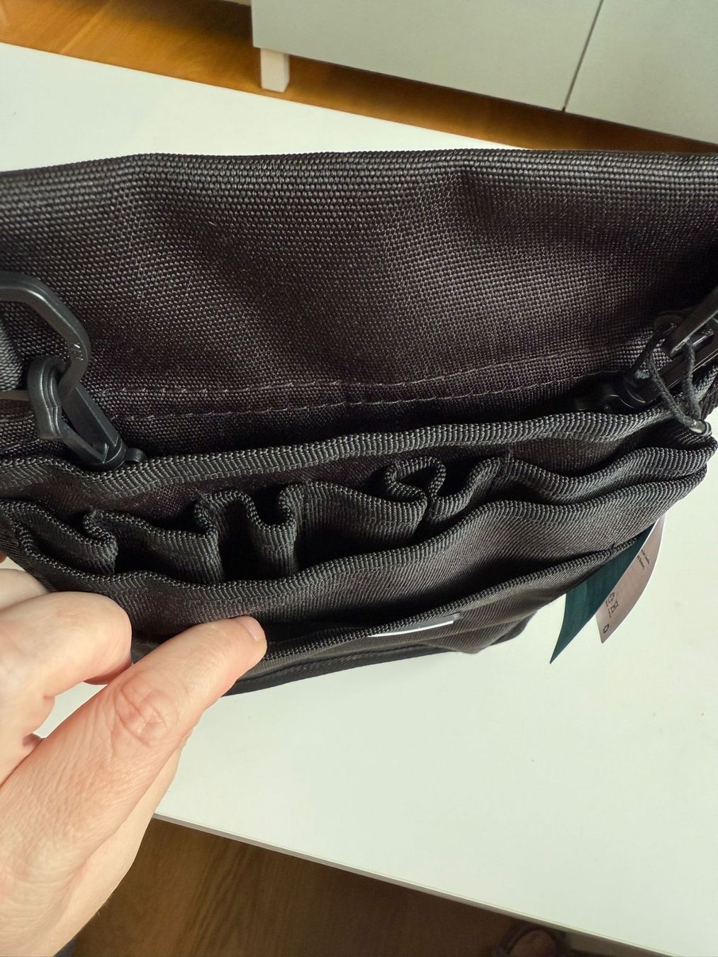 Borse: Hilfsmittel-Tasche – Nuovo e nell'imballaggio originale da Zweisimmen venduto da Mousie 1