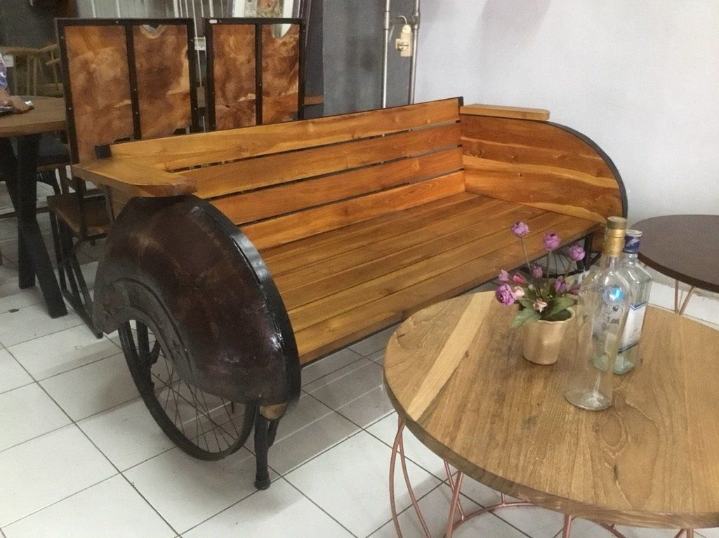 Divani: Sofa Couch Lounge Sitzmöbel Rikscha Loungesofa – Nuovo e nell'imballaggio originale da Daisendorf venduto da Wohn-Kult