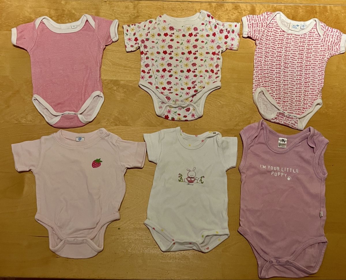 Lotti & Set di vestiti: 10 Kurzarmbodys Grösse 50/56 – Usato da Zürich venduto da Rajkumari