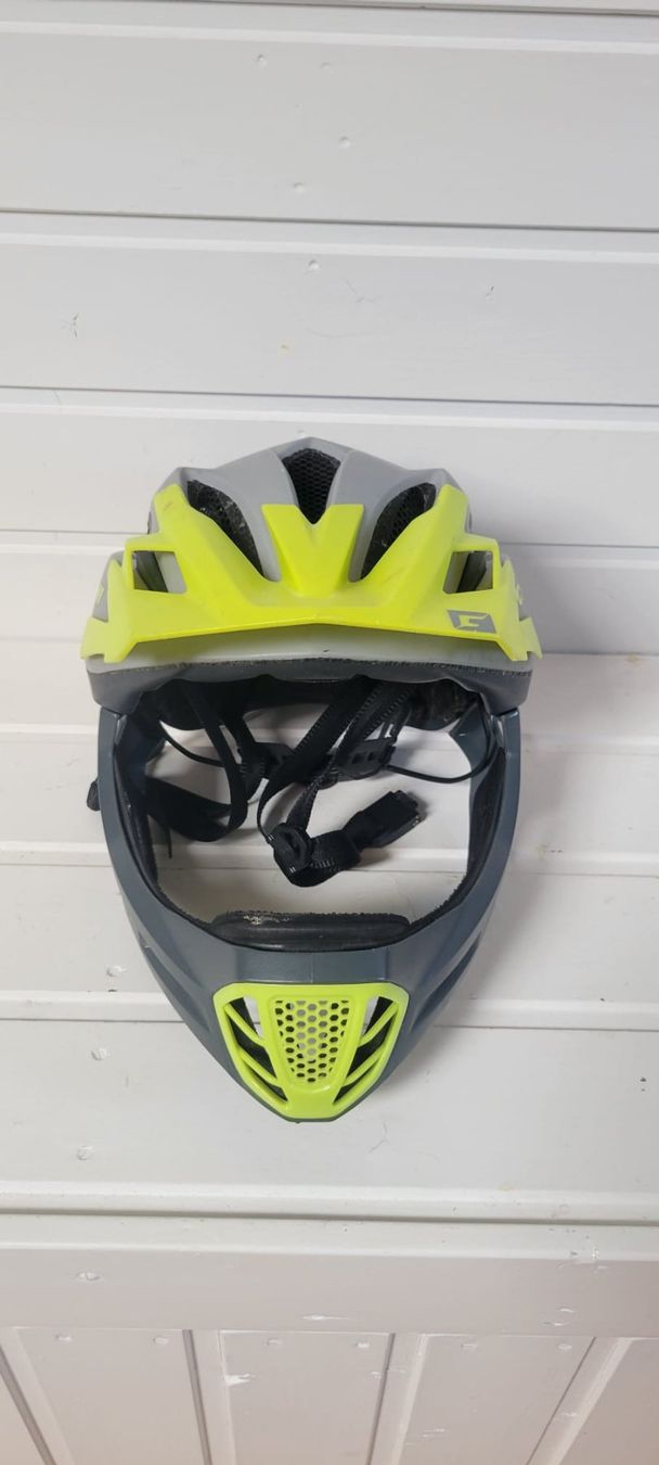 Caschi: Cratoni C-Maniac MTB Helmet – Nuovo (secondo la descrizione) da Meyrin venduto da gsgarrett 1