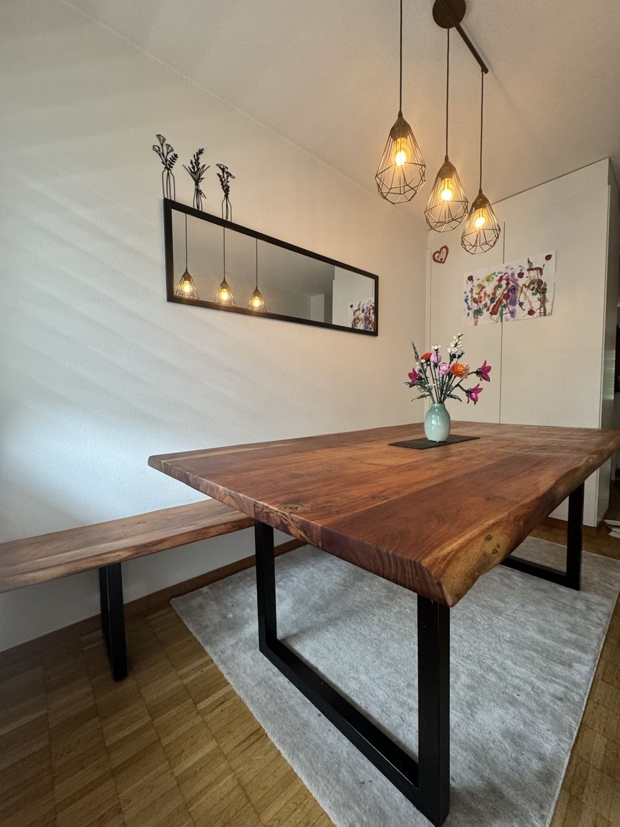 Maisons du monde Tische: Grosser Esstisch aus massivem Ahornholz – Gebraucht aus Zürich von enr_glc2