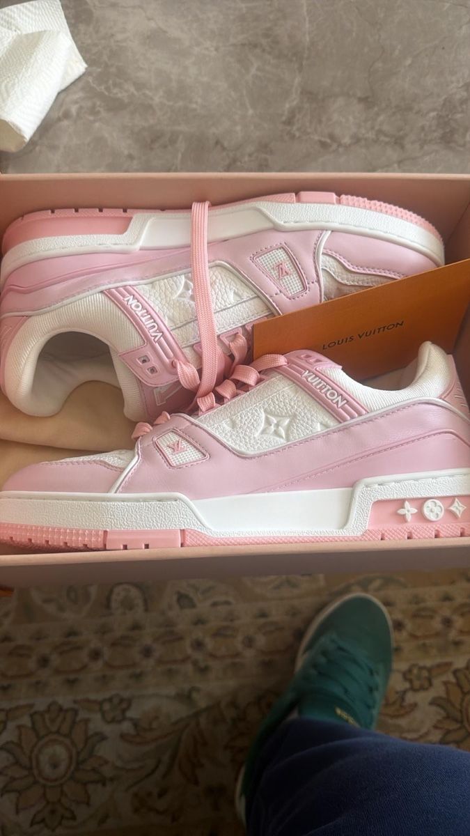 Louis Vuitton Scarpe da donna: LV basket – Nuovo (secondo la descrizione) da Yverdon-les-Bains venduto da BehijaS