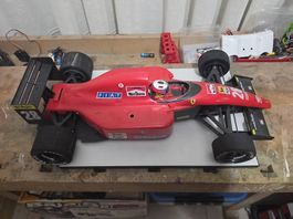 Kyosho 643 F1 1/8 électrique 