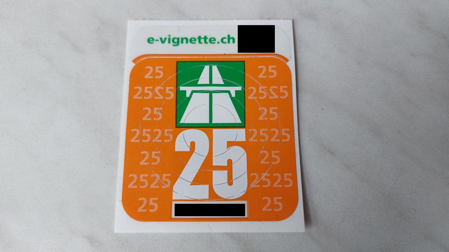 Autobahnvignetten: Schweizer Autobahnvignette 2025 unbenutzt – Neu und originalverpackt aus Zollikofen von Blackie