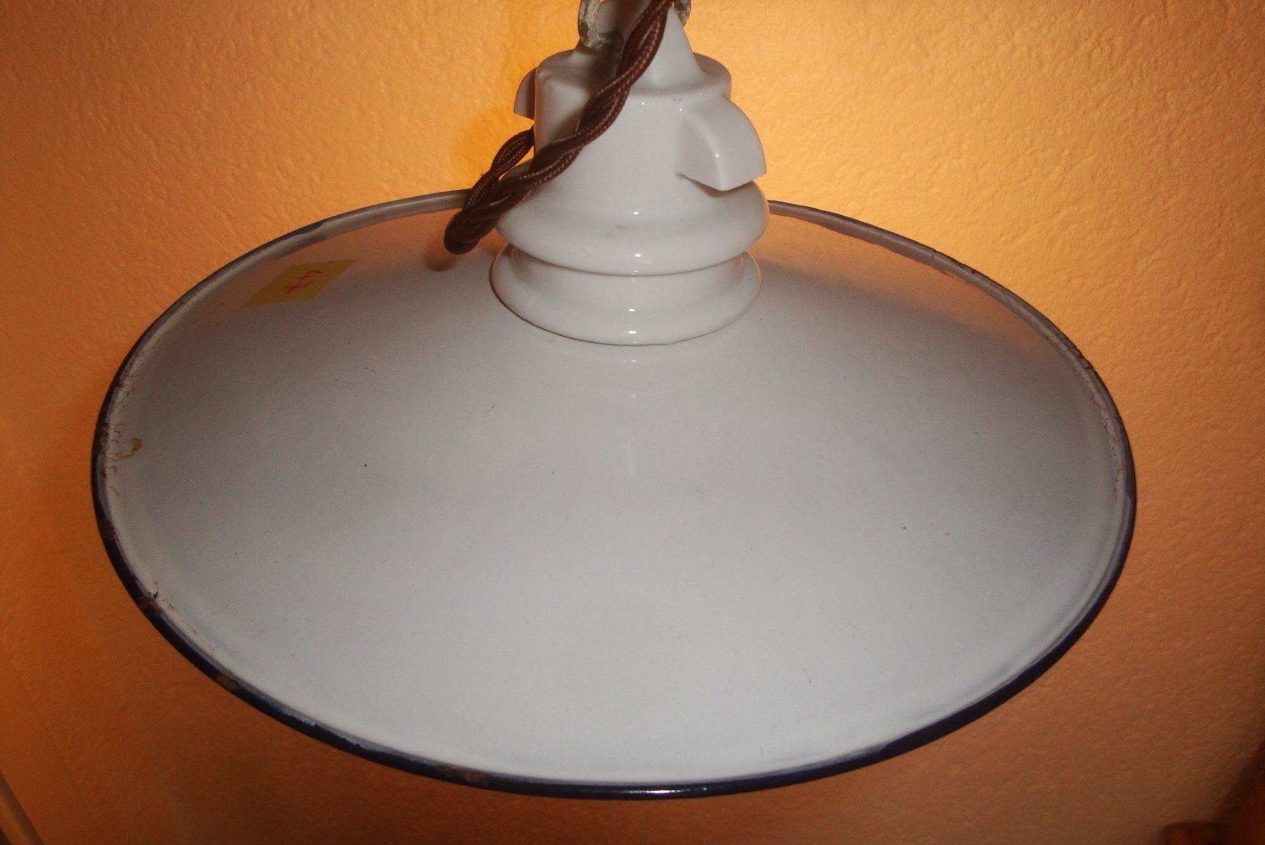 Lampade: Kellerlampe mit Emaillierter Lampensch. – Usato da Zürich venduto da Paykan 4