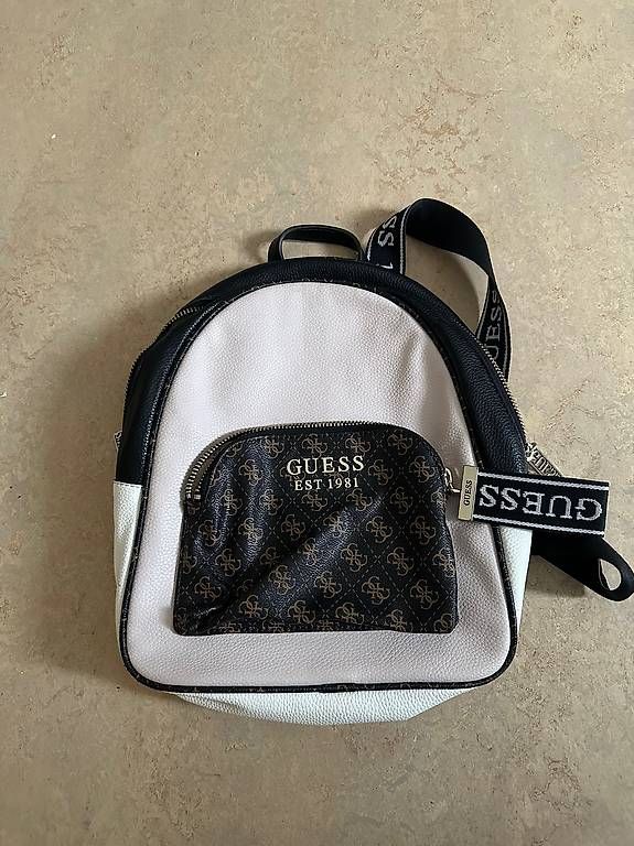 Zaini: Guess Rucksack – Usato da Dielsdorf venduto da NM98