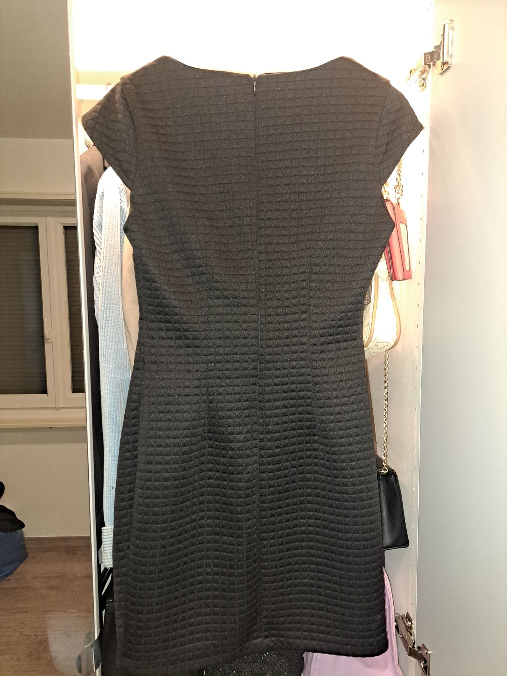 Vestiti: Schwarzes Stoffkleid Grösse 36/38 – Usato da Wetzikon ZH venduto da secondhandsfashion 1