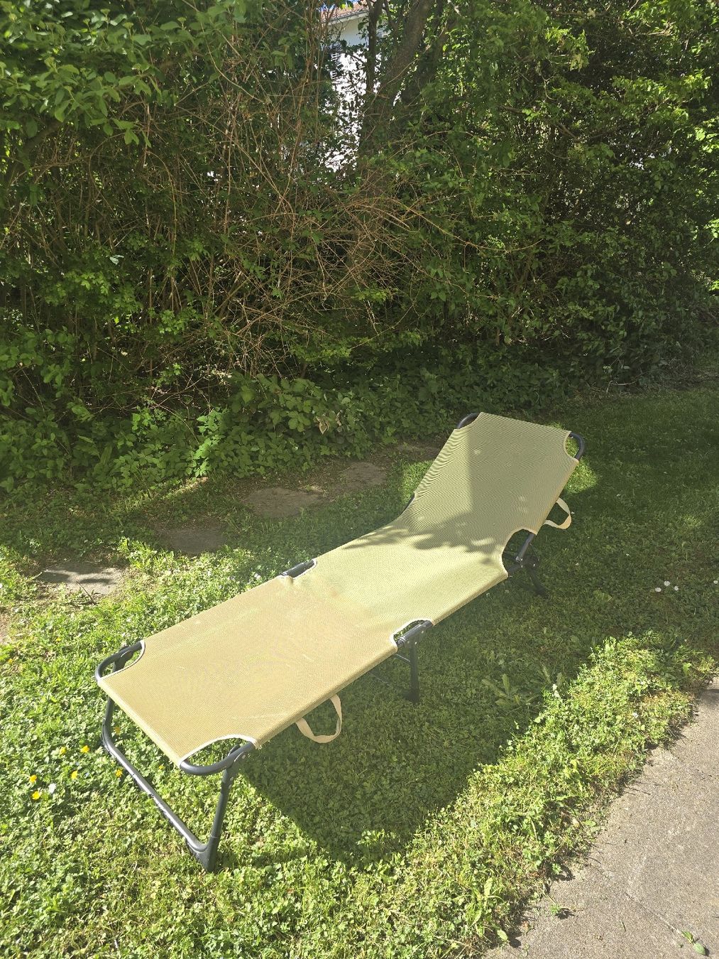 Stühle: Fold Out Lawn Chair – Gebraucht aus Zürich von jjr_62ng