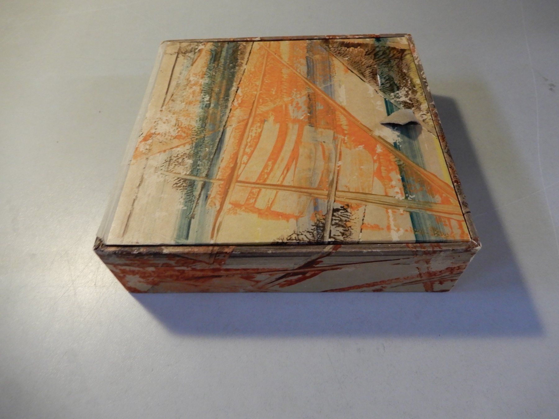 Dosen: Dekorative Box mit Abstraktem Muster Vintage Zustand – Gebraucht aus Erstfeld von Mario_boe0 3