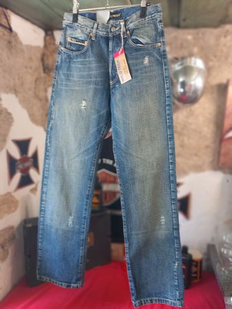 Jeans von "WILD" yGrösse 28 Fabrikneu