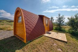 Isolierter Luxus Camping Pod 2,4 Meter mit Seiteneingang