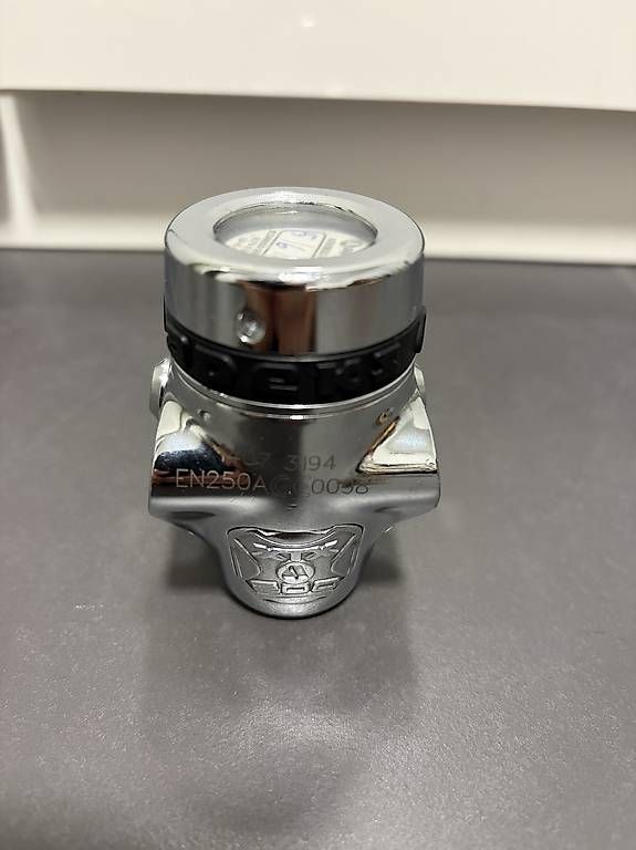 Respiratori & Giubbotti: Apeks XTX200 1. Stufe - 1 Stück – Usato da Muri AG venduto da sou_c8t6