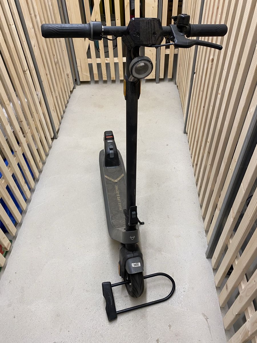 Scooter: Niu KQi2 Pro E-scooter – Usato da Basel venduto da dim_8zl5