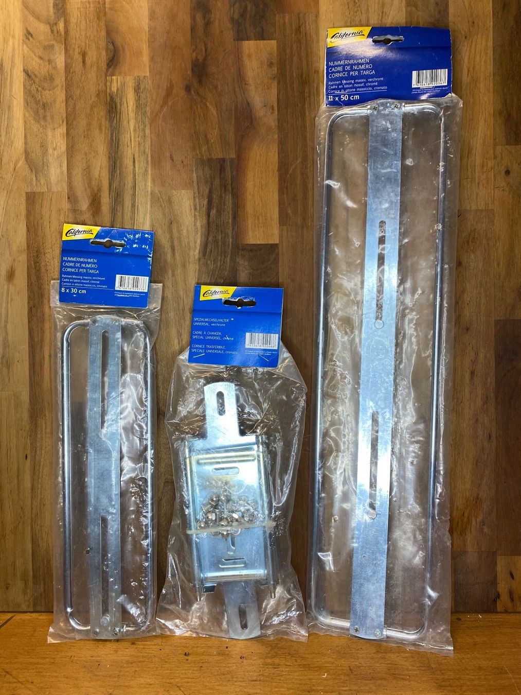 Supporti a parete: Wechselrahmen-Halterungen, Nummernhalter-Set,  Oldtimer – Nuovo (secondo la descrizione) da Emmen venduto da Sutim2005 2