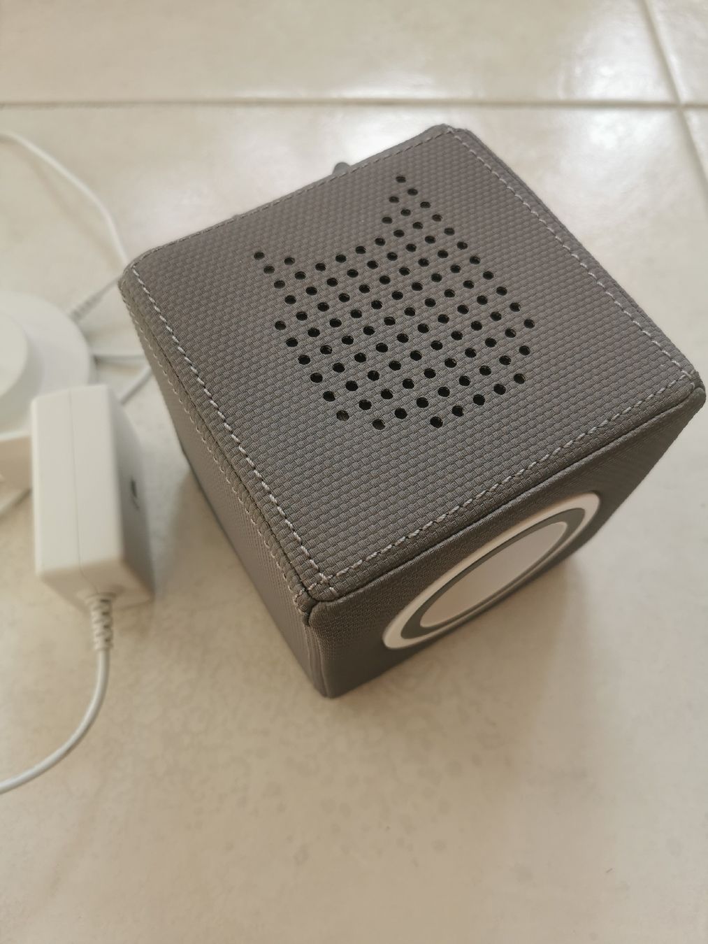 Tonies Jouets: Graue anthrazite Toniebox mit neuem Akku – D'occasion à Brunnen par JJaime 2
