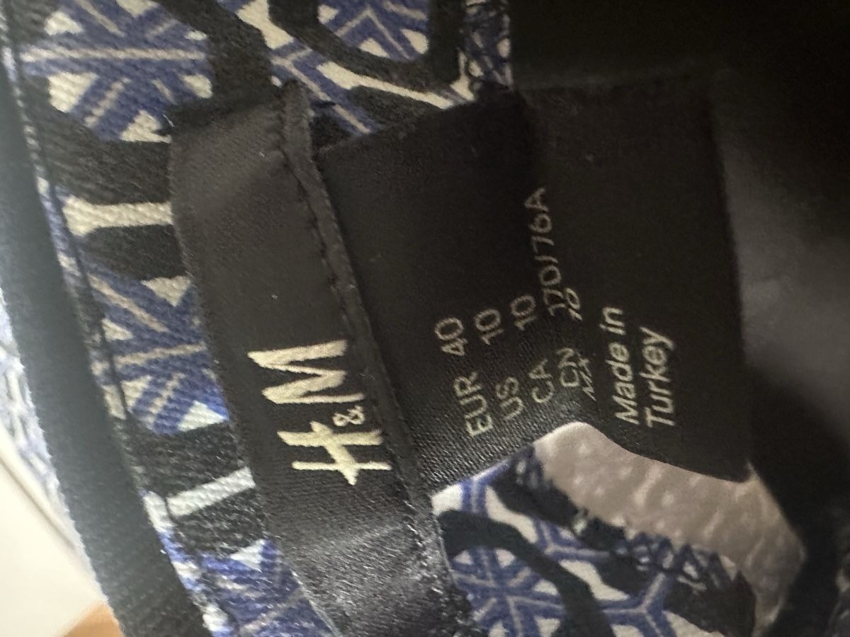 H&M Gonne: H&M Minirock Gr. 40, blau gemustert – Usato da Greifensee venduto da EGGCAR 3