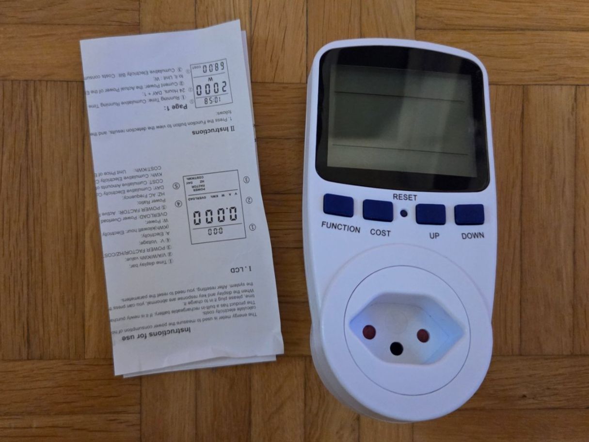 Mesurer: Stromkostenmessgerät mit LCD Anzeige – D'occasion à Winterthur par SilWi