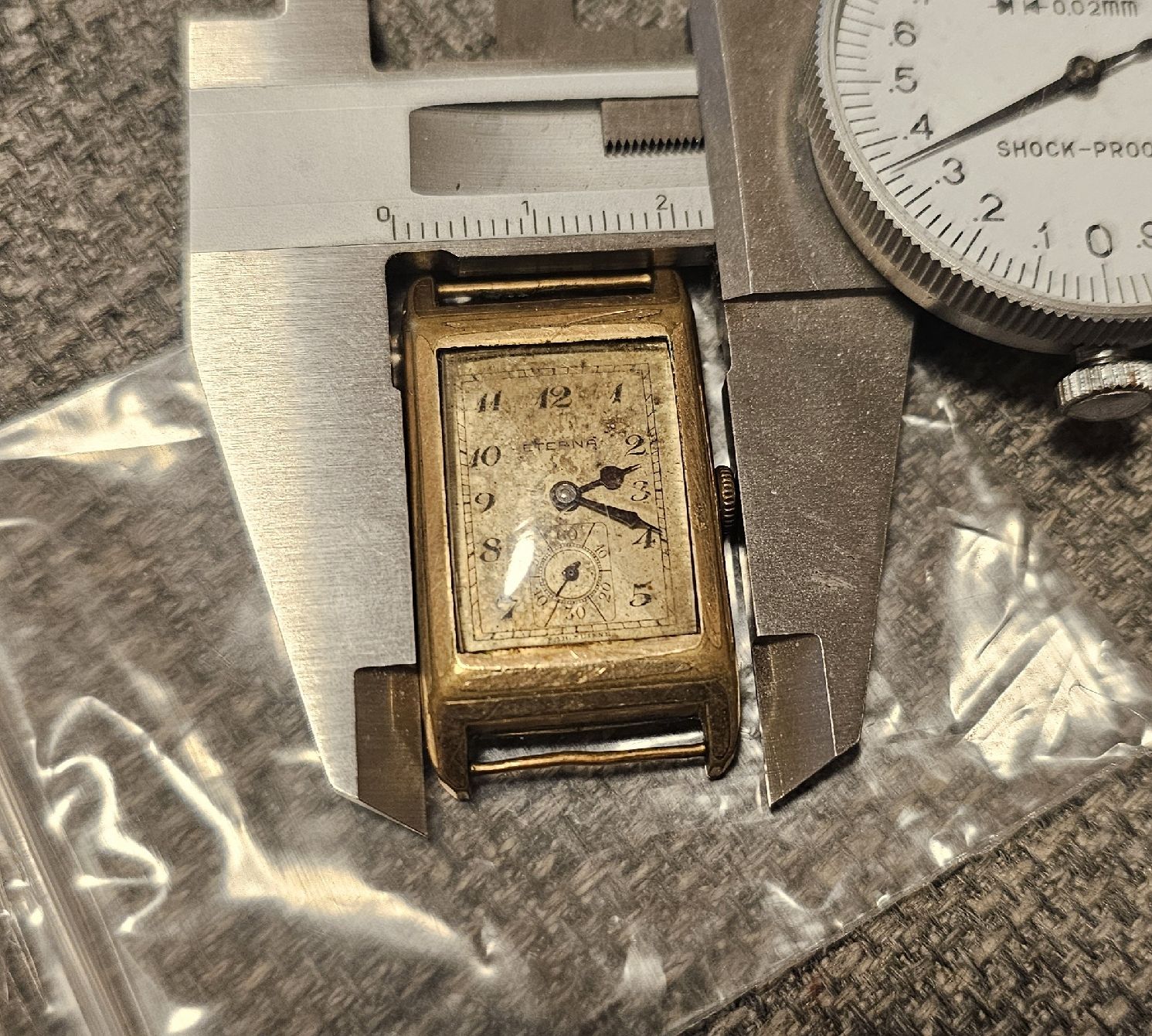Eterna Orologi: Eterna vintage rectangulaire boîtier doré à restaurer – Difettoso da Genève venduto da Fresko01 2