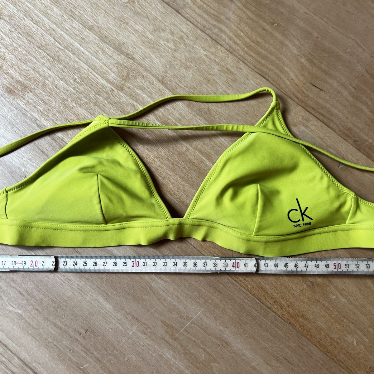 Calvin Klein Badekleider & Bikinis: Calvin Klein Bikini Oberteil  – Gebraucht aus Chur von noe_mh8b
