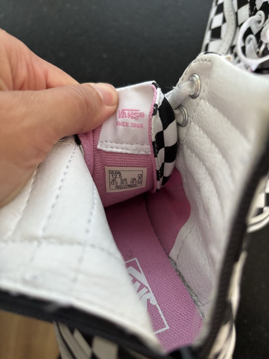Vans Schuhe für Jungen: Vans Kids Schuhe Sk8er 30 – Gebraucht aus Biel-Benken BL von frauvomfluss 1
