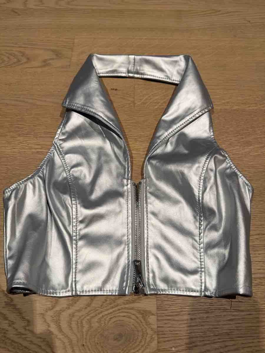 Shein Top: Top mit Reissverschluss silber Grösse S – Usato da Schaan venduto da bar_pp72