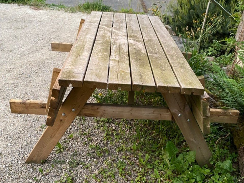 Panchine: Picnic-Bank (Holz) – Usato da Siselen BE venduto da Dactylis 2