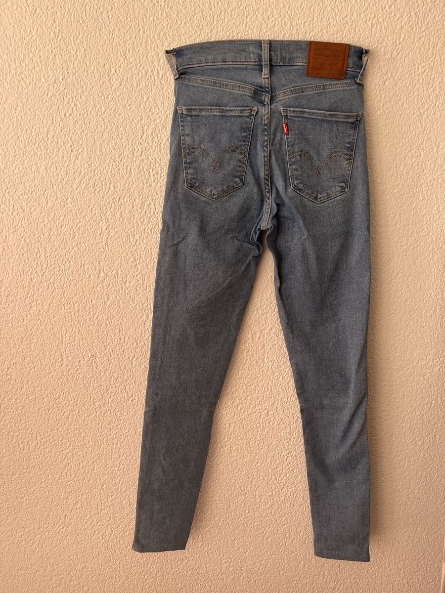 Levi's Jeans: Levi‘s Jeans – Usato da Andwil SG venduto da sas_m9tn 2