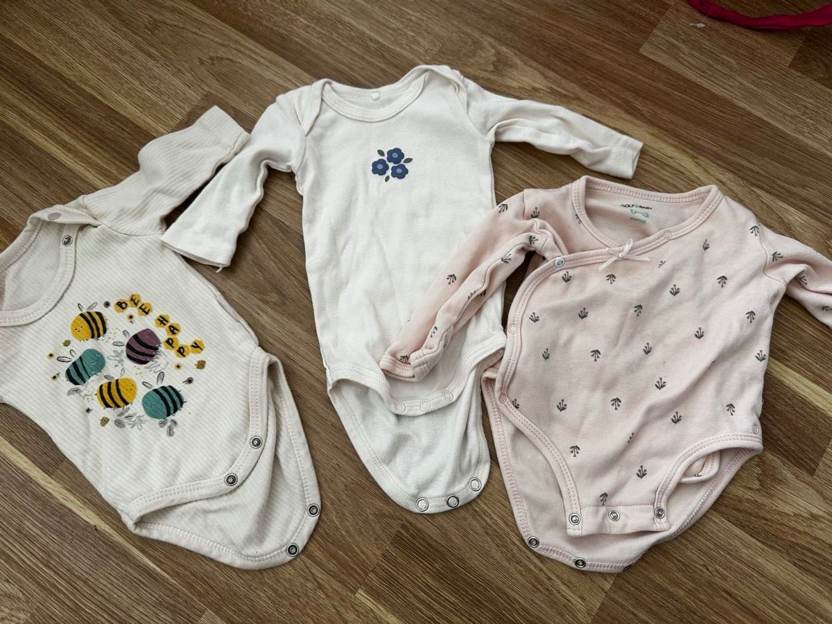 Lotti & Set di vestiti: Baby Clothes Bundle, 0-3 Months, Excellent Condition – Usato da Zollikerberg venduto da sha_r9g6 4