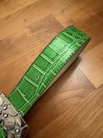 Ceinture verte style croco avec boucle argentée chic!