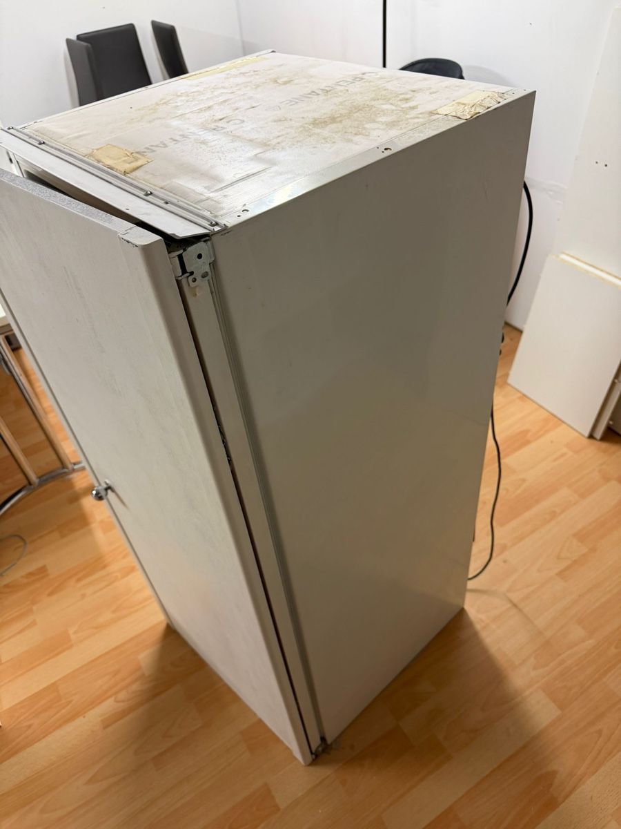 V-Zug Kühlschrank: Einbaukühlschrank V-Zug – Gebraucht aus zürich von ali_gy25 1