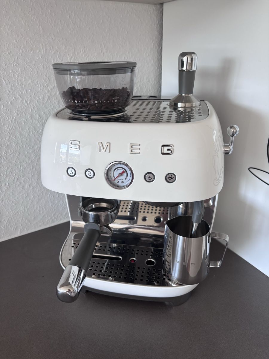 Smeg Macchine per caffè & Macchine per espresso: Smeg Kaffemaschine – Nuovo (secondo la descrizione) da Bern venduto da rah_p2vn