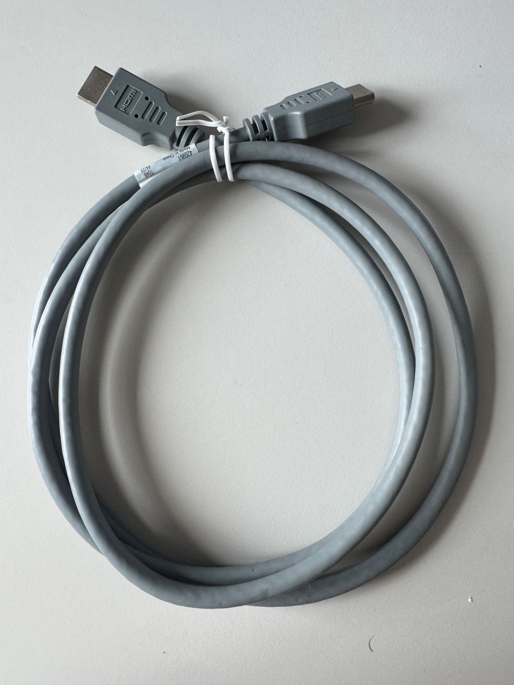 Cisco Cavi: Cisco HDMI Kabel grau 1.5m, neu – Nuovo e nell'imballaggio originale da Weinfelden venduto da rizzla360