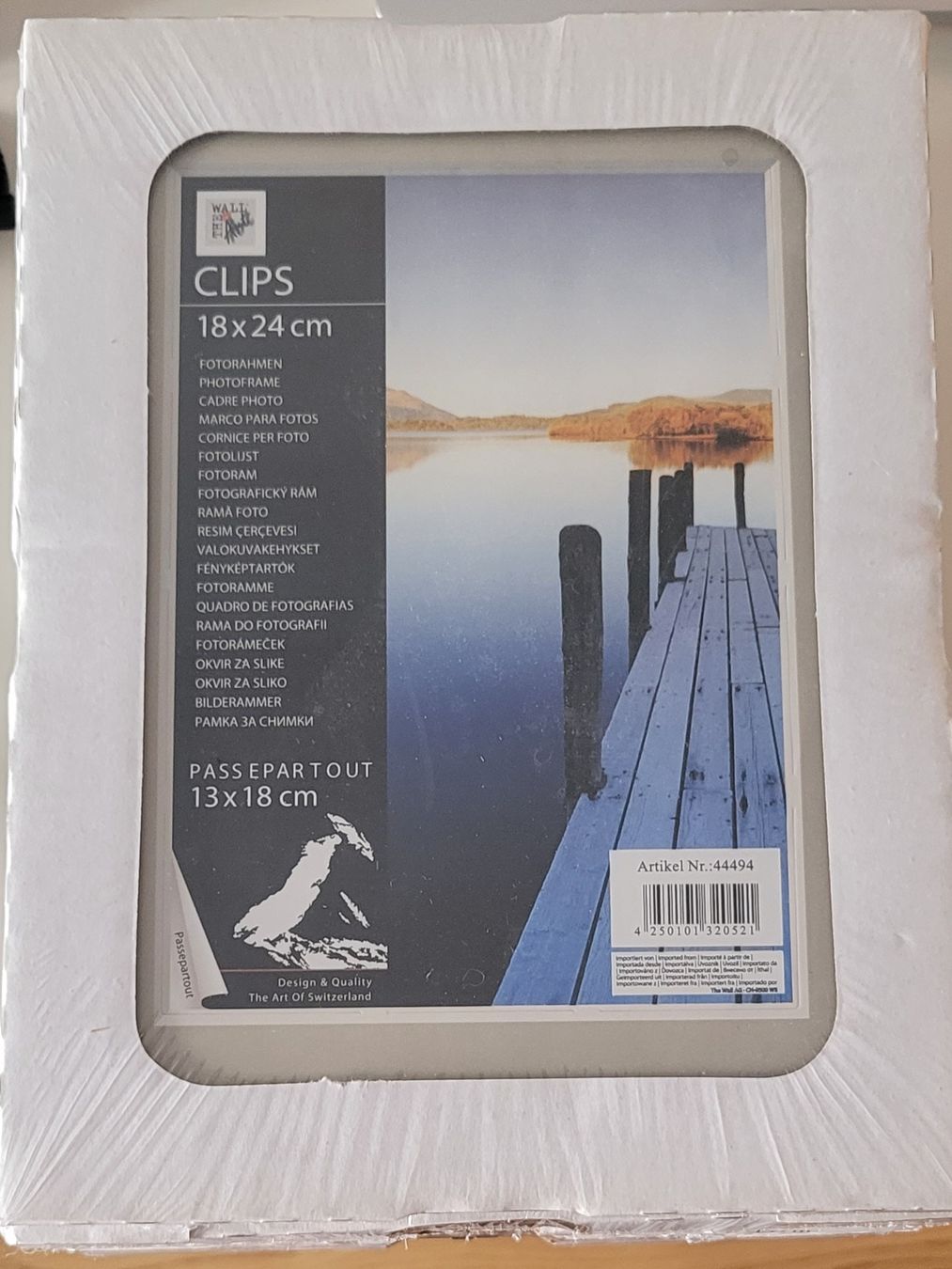 Bilderrahmen: 8 CLIPS Photo Frames 18x24 cm new – Neu und originalverpackt aus La Tour-de-Peilz von MrSputs