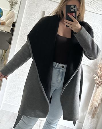 Warmer Mantel, Grau/Schwarz
